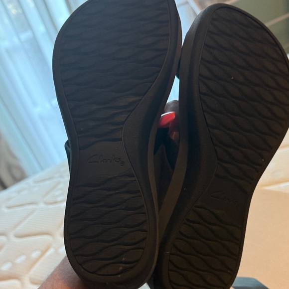 Cloudsteppers by Clarks Black Bow Sandals - Picture 5 of 5